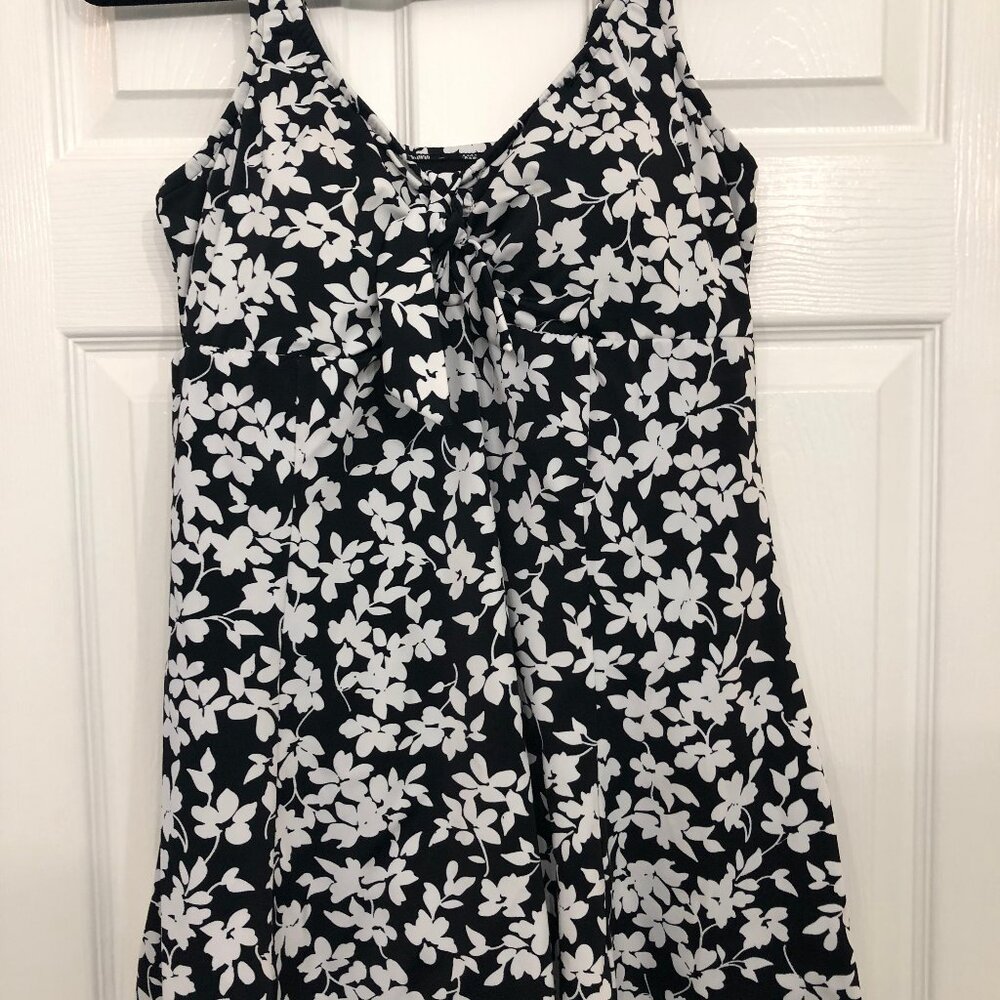 CROFT AND BARROW ONE PIECE SWIMSUIT SIZE 16W